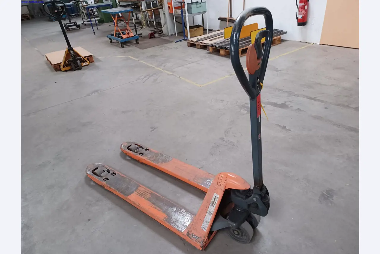 Machines of a lighting manufacturer for metalworking with accessories, continuous painting system, high-bay racking, industrial trucks, vehicles, IT and office equipment-3