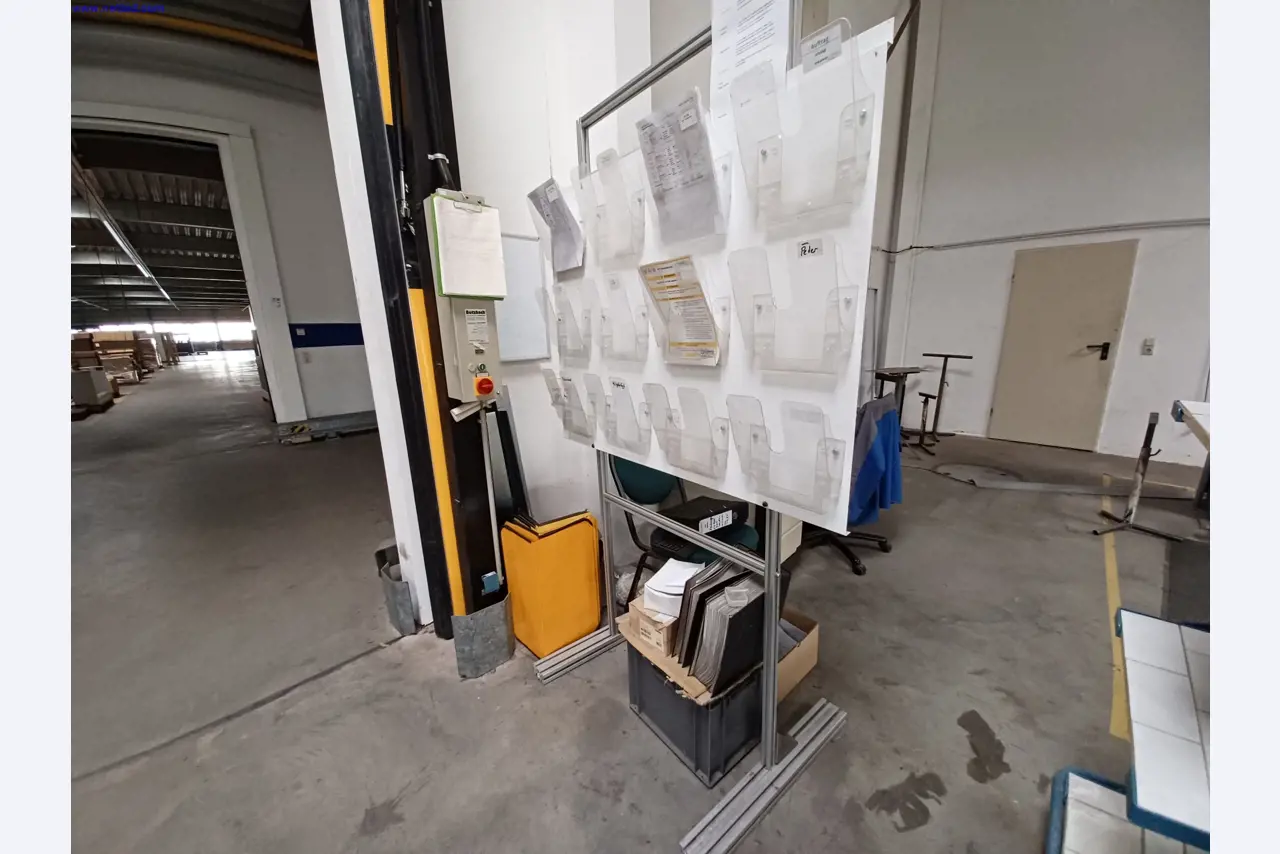 Machines of a lighting manufacturer for metalworking with accessories, continuous painting system, high-bay racking, industrial trucks, vehicles, IT and office equipment-3