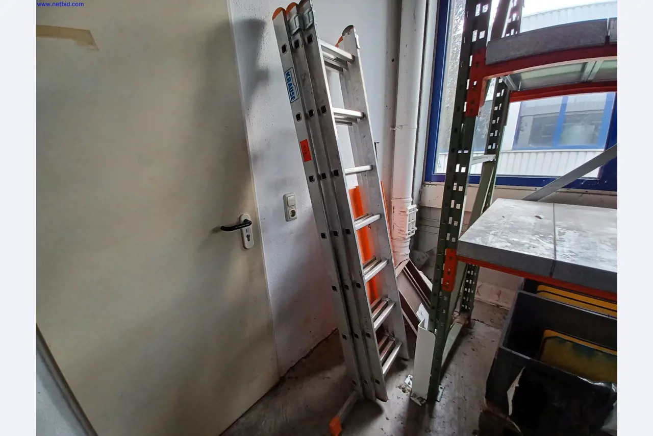 Maschinen eines Leuchtenherstellers u.a. zur Metallbearbeitung mit Zubehör, Durchlauflackier-anlage, Hochregal, Flurförderfahrzeuge, Fahrzeuge, IT- und Büroeinrichtung-1