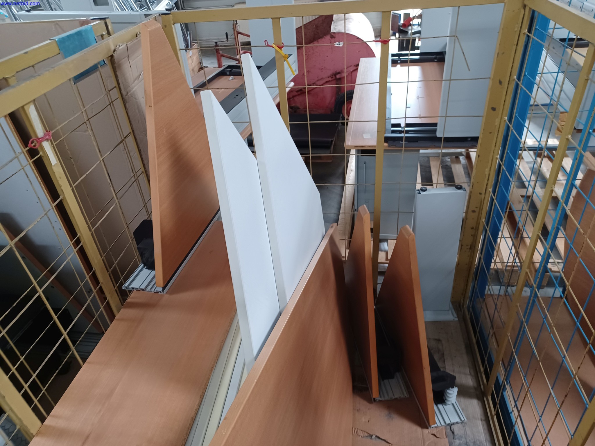 Machines of a lighting manufacturer for metalworking with accessories, continuous painting system, high-bay racking, industrial trucks, vehicles, IT and office equipment-5