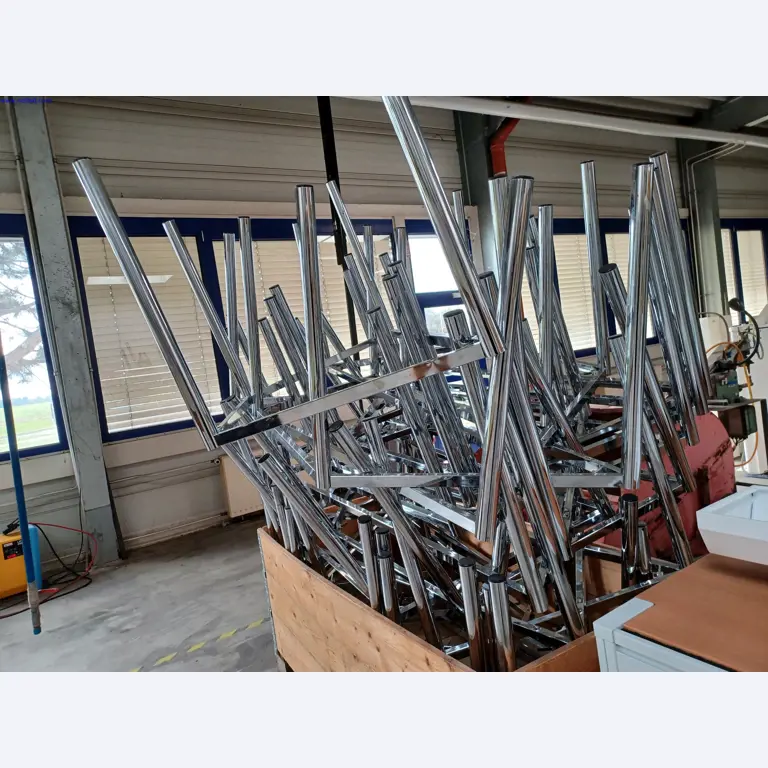 Maschinen eines Leuchtenherstellers u.a. zur Metallbearbeitung mit Zubehör, Durchlauflackier-anlage, Hochregal, Flurförderfahrzeuge, Fahrzeuge, IT- und Büroeinrichtung-8