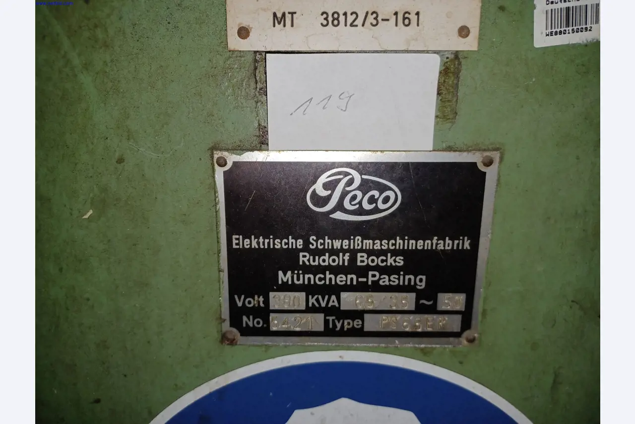 Stroje výrobce osvětlení, včetně strojů pro obrábění kovů s příslušenstvím, kontinuální lakovací systém, vysokoregálové regály, průmyslové vozíky, vozidla, IT a kancelářské vybavení.-4