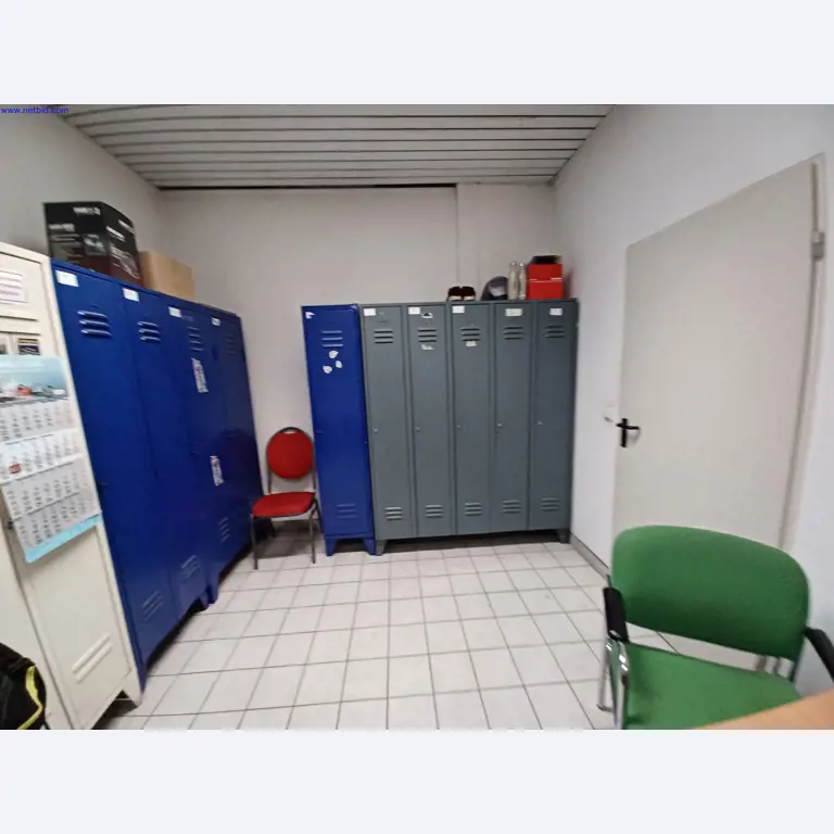 Machines of a lighting manufacturer for metalworking with accessories, continuous painting system, high-bay racking, industrial trucks, vehicles, IT and office equipment-3