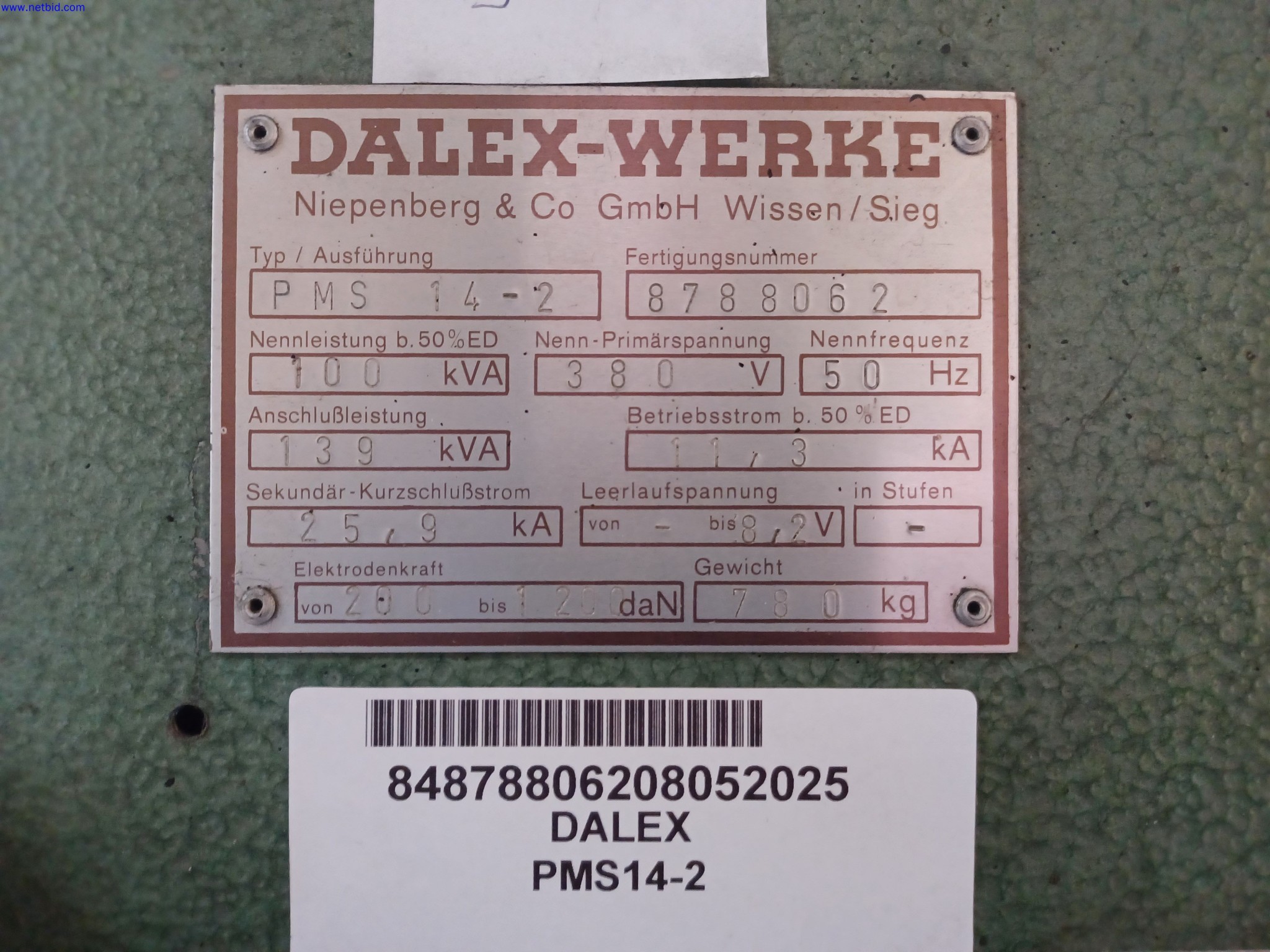 Machines d'un fabricant de luminaires, entre autres pour le travail du métal avec accessoires, installation de peinture en continu, rayonnage en hauteur, véhicules de manutention, véhicules, équipement informatique et de bureau-5