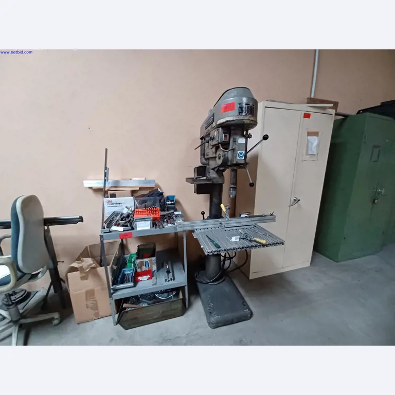 Machines of a lighting manufacturer for metalworking with accessories, continuous painting system, high-bay racking, industrial trucks, vehicles, IT and office equipment-1