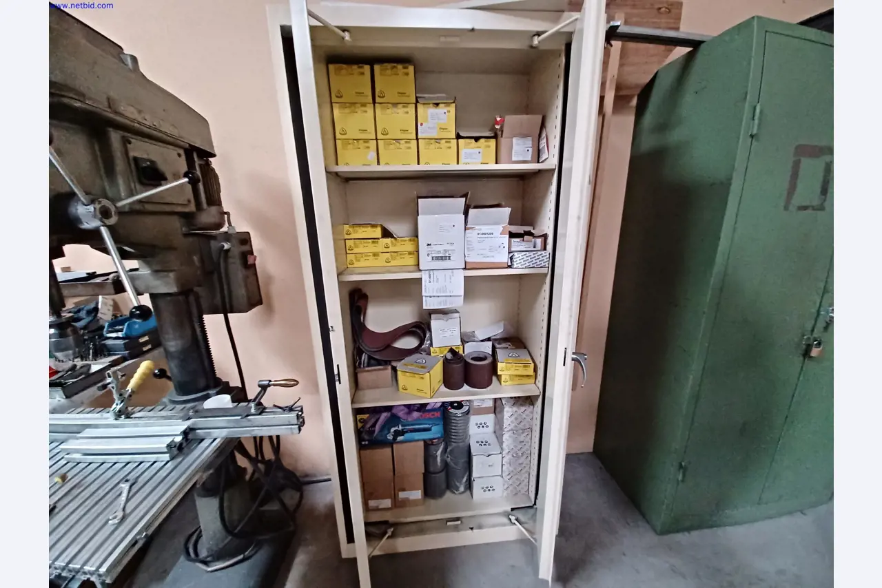 Machines of a lighting manufacturer for metalworking with accessories, continuous painting system, high-bay racking, industrial trucks, vehicles, IT and office equipment-5