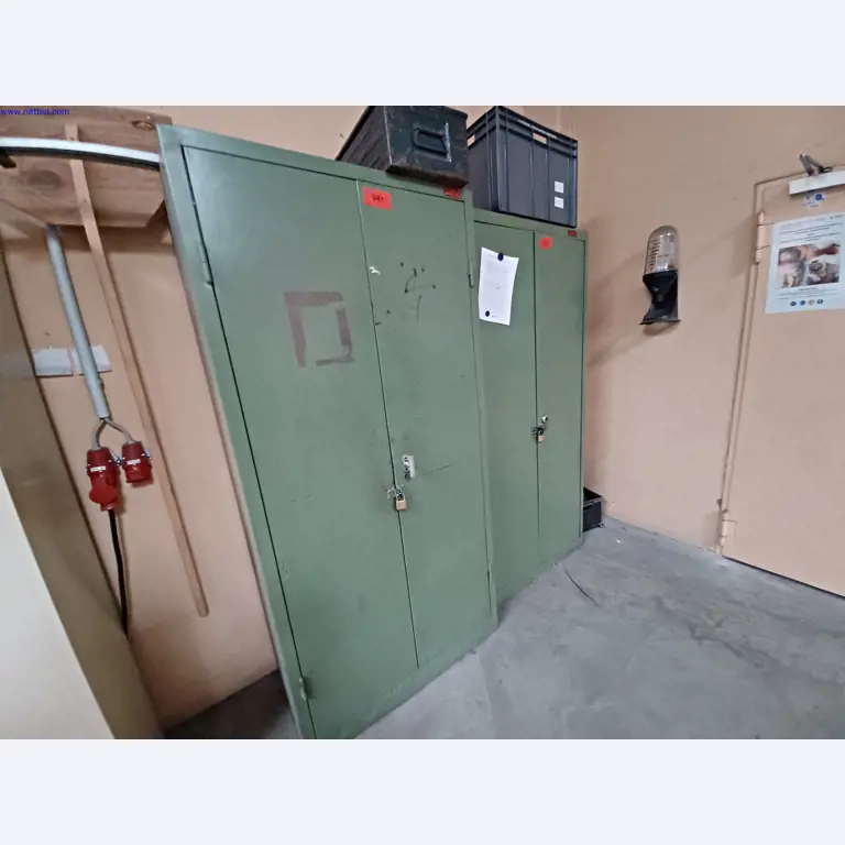 Machines of a lighting manufacturer for metalworking with accessories, continuous painting system, high-bay racking, industrial trucks, vehicles, IT and office equipment-1