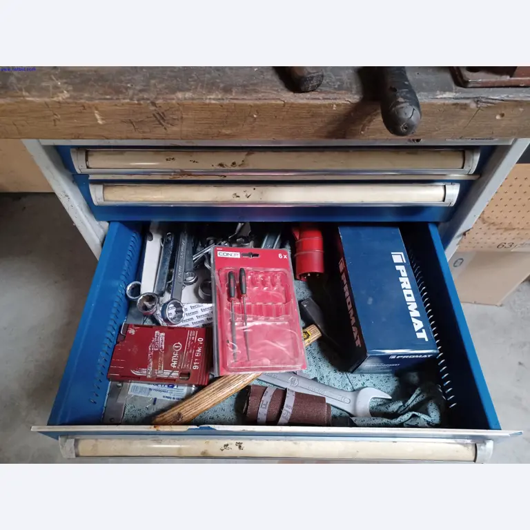 Machines of a lighting manufacturer for metalworking with accessories, continuous painting system, high-bay racking, industrial trucks, vehicles, IT and office equipment-4