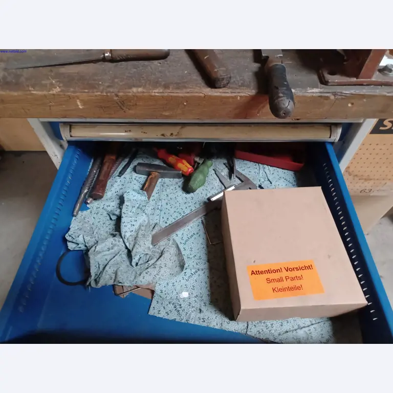 Machines of a lighting manufacturer for metalworking with accessories, continuous painting system, high-bay racking, industrial trucks, vehicles, IT and office equipment-5