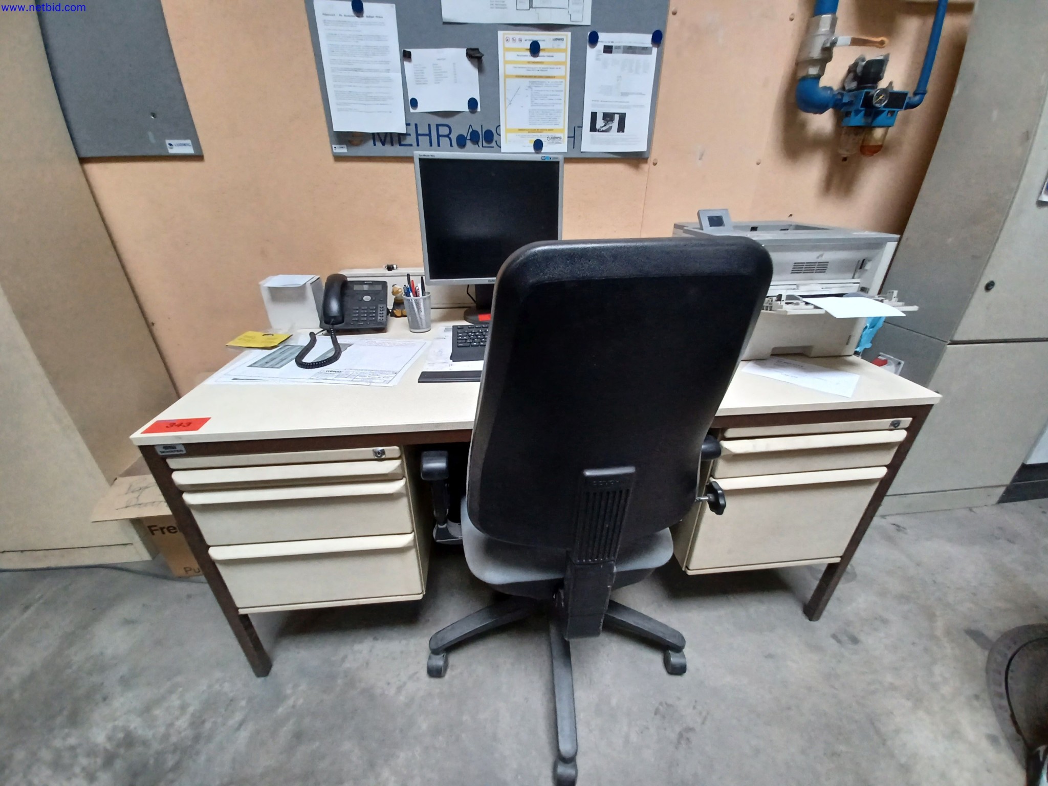 Machines of a lighting manufacturer for metalworking with accessories, continuous painting system, high-bay racking, industrial trucks, vehicles, IT and office equipment-3