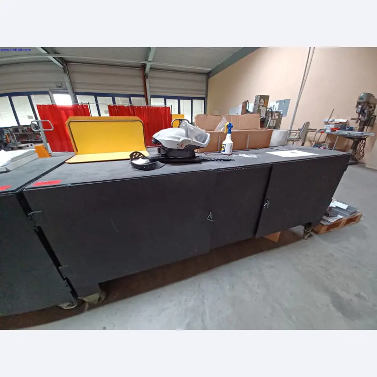 Machines of a lighting manufacturer for metalworking with accessories, continuous painting system, high-bay racking, industrial trucks, vehicles, IT and office equipment-1