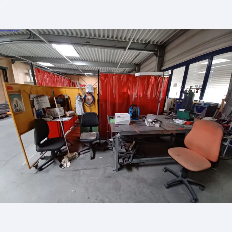 Machines of a lighting manufacturer for metalworking with accessories, continuous painting system, high-bay racking, industrial trucks, vehicles, IT and office equipment-1