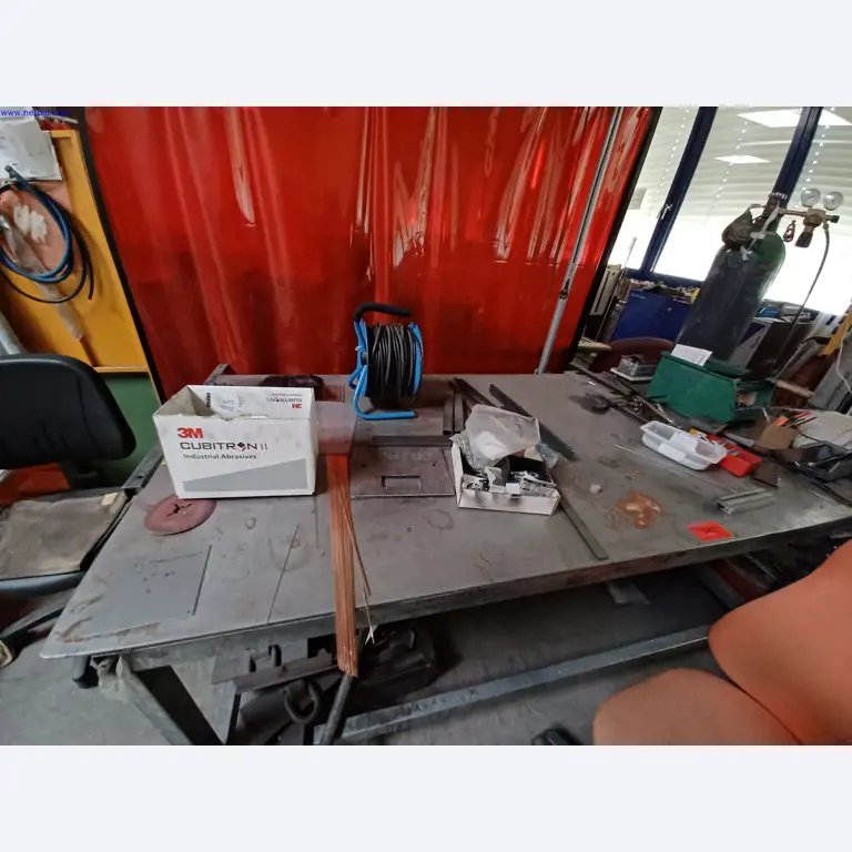 Machines of a lighting manufacturer for metalworking with accessories, continuous painting system, high-bay racking, industrial trucks, vehicles, IT and office equipment-2