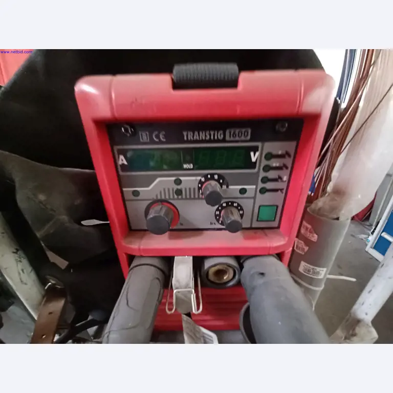 Machines of a lighting manufacturer for metalworking with accessories, continuous painting system, high-bay racking, industrial trucks, vehicles, IT and office equipment-2