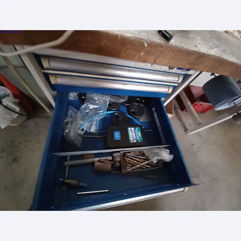 Machines of a lighting manufacturer for metalworking with accessories, continuous painting system, high-bay racking, industrial trucks, vehicles, IT and office equipment-4