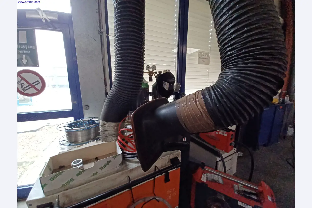 Machines of a lighting manufacturer for metalworking with accessories, continuous painting system, high-bay racking, industrial trucks, vehicles, IT and office equipment-2