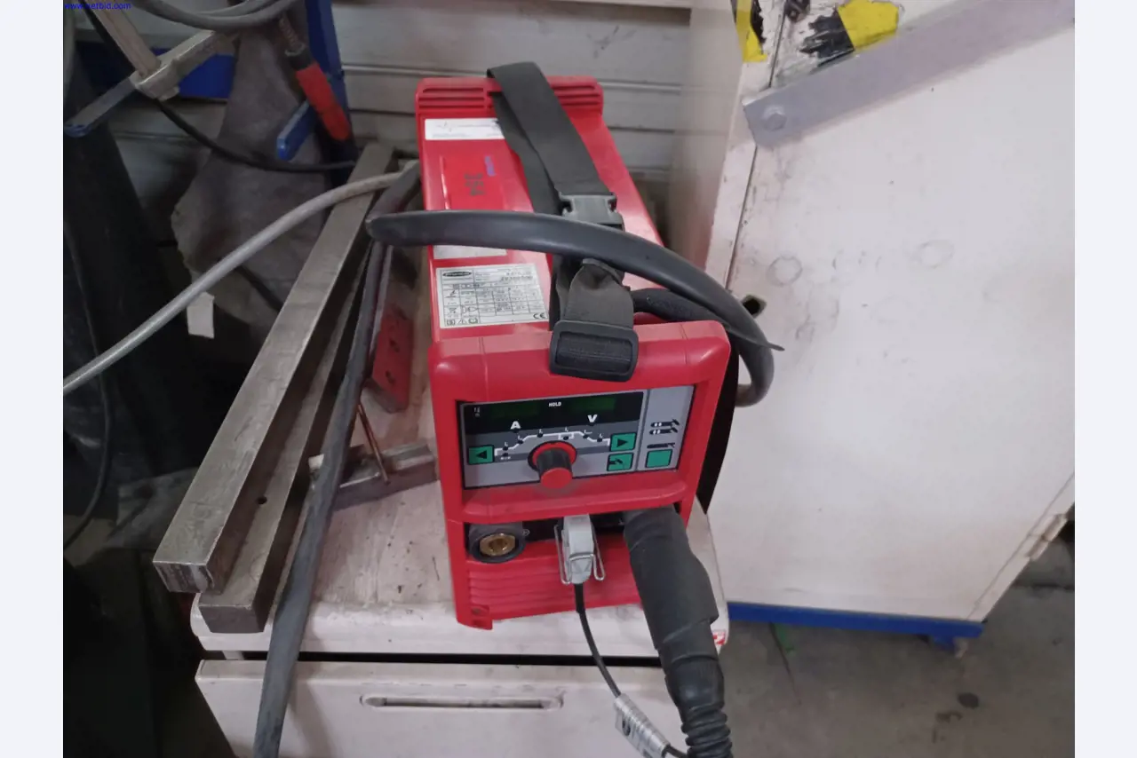 Machines of a lighting manufacturer for metalworking with accessories, continuous painting system, high-bay racking, industrial trucks, vehicles, IT and office equipment-1