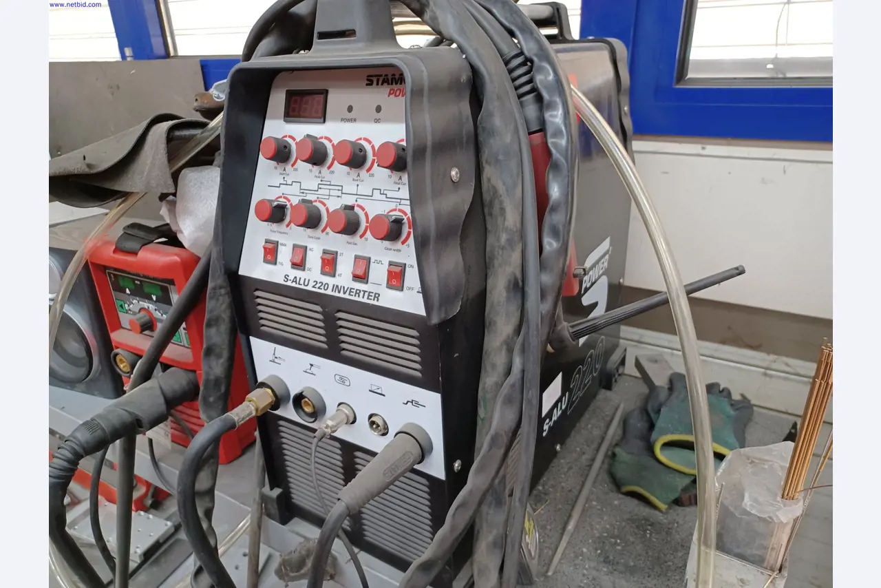 Machines of a lighting manufacturer for metalworking with accessories, continuous painting system, high-bay racking, industrial trucks, vehicles, IT and office equipment-1