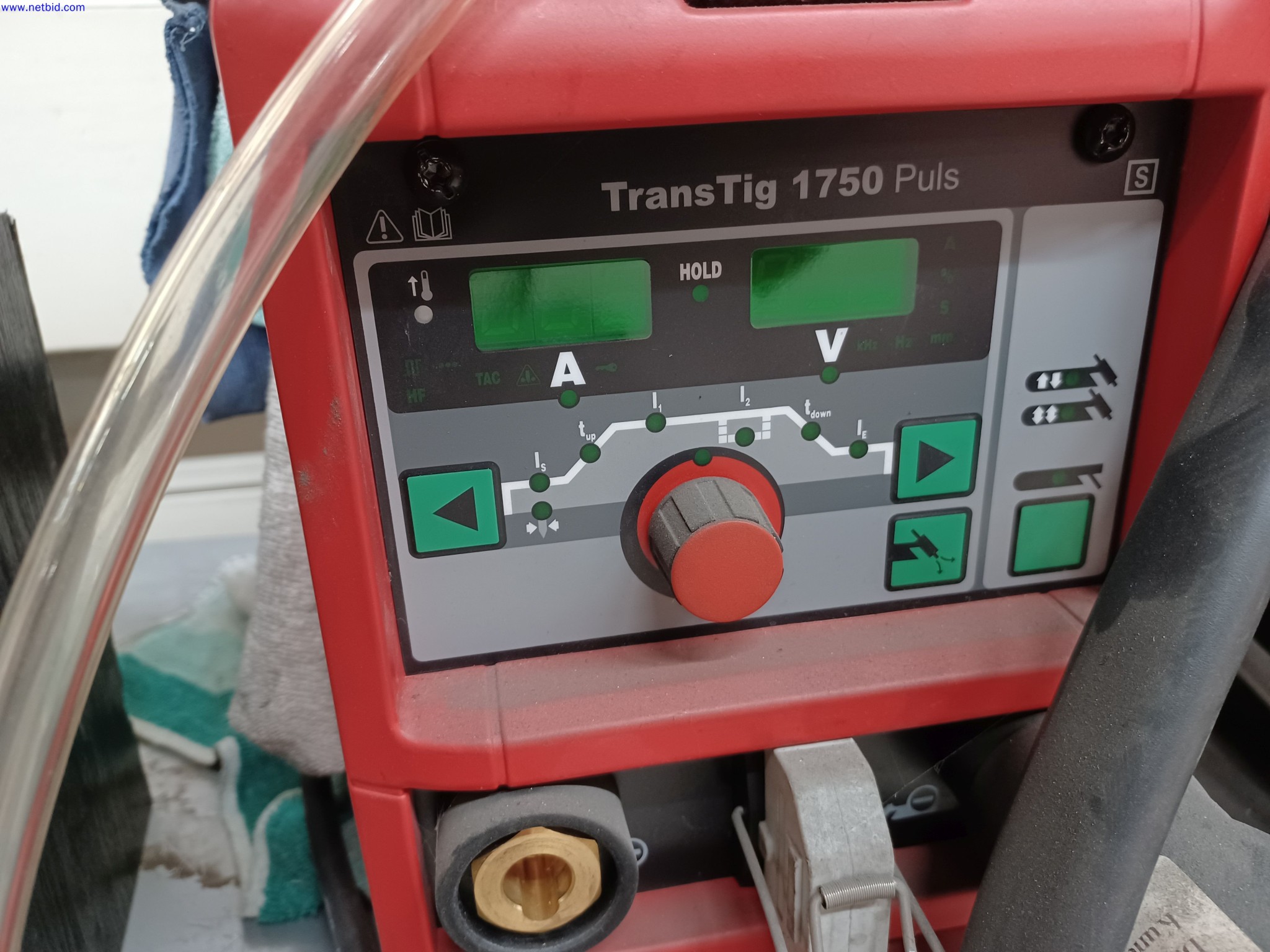 Machines of a lighting manufacturer for metalworking with accessories, continuous painting system, high-bay racking, industrial trucks, vehicles, IT and office equipment-2