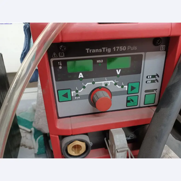 Machines of a lighting manufacturer for metalworking with accessories, continuous painting system, high-bay racking, industrial trucks, vehicles, IT and office equipment-2