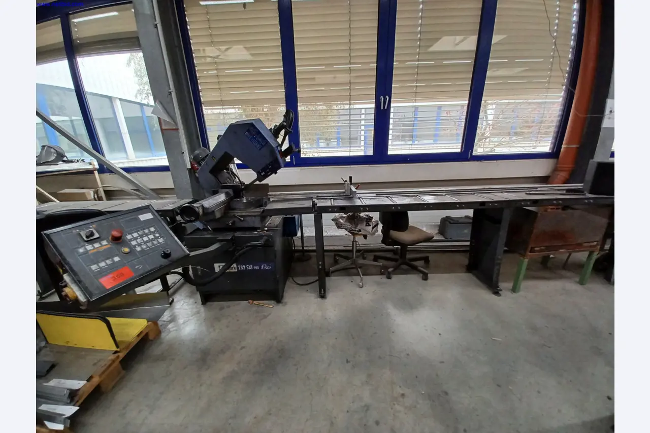 Stroji proizvajalca razsvetljave, vključno s stroji za obdelavo kovin z dodatki, sistemom za neprekinjeno barvanje, visokimi regali, industrijskimi tovornjaki, vozili, informacijsko in pisarniško opremo-1