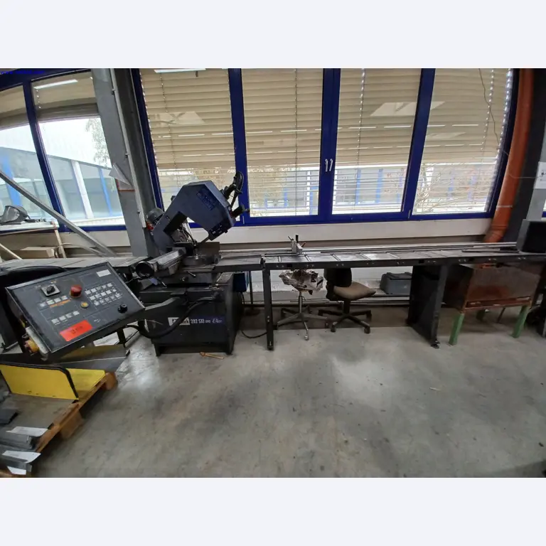 Stroji proizvajalca razsvetljave, vključno s stroji za obdelavo kovin z dodatki, sistemom za neprekinjeno barvanje, visokimi regali, industrijskimi tovornjaki, vozili, informacijsko in pisarniško opremo-1