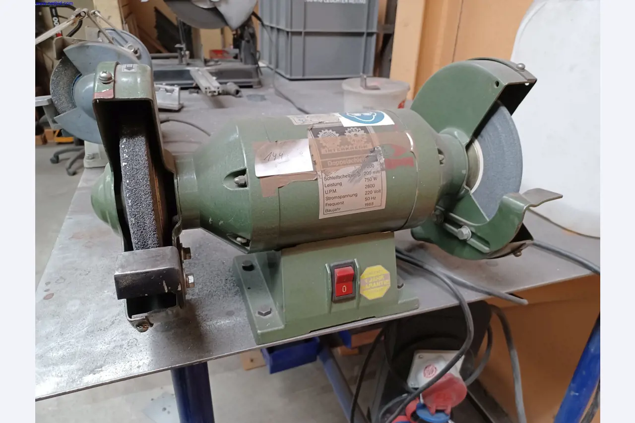 Machines of a lighting manufacturer for metalworking with accessories, continuous painting system, high-bay racking, industrial trucks, vehicles, IT and office equipment-7