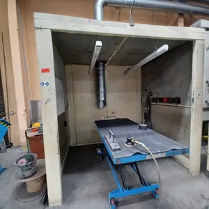 Welding booth