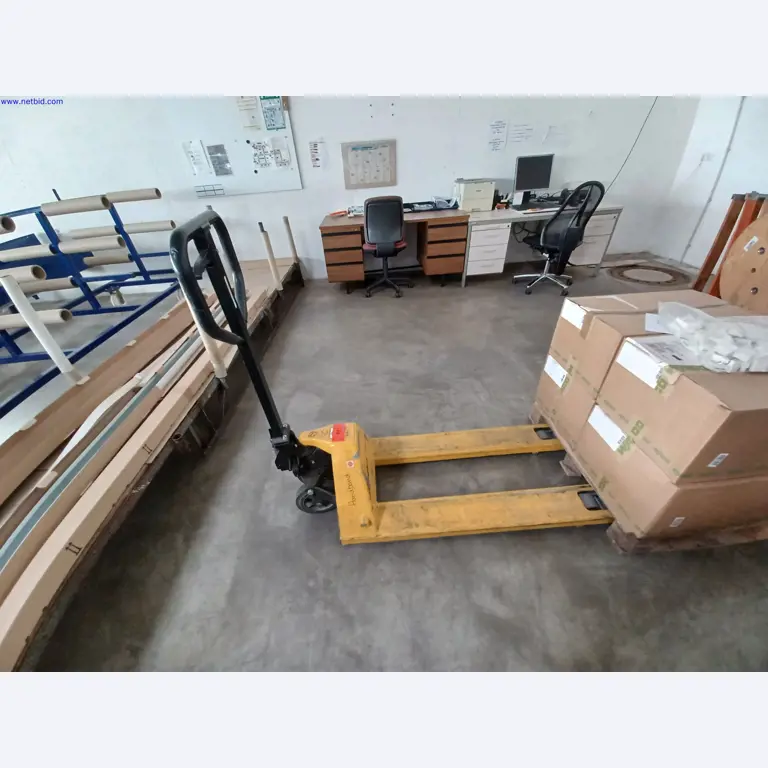 Machines of a lighting manufacturer for metalworking with accessories, continuous painting system, high-bay racking, industrial trucks, vehicles, IT and office equipment-1