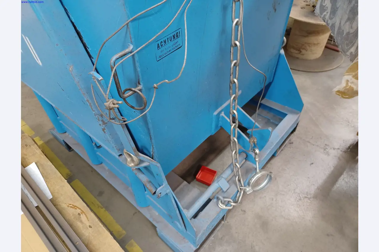 Machines of a lighting manufacturer for metalworking with accessories, continuous painting system, high-bay racking, industrial trucks, vehicles, IT and office equipment-3