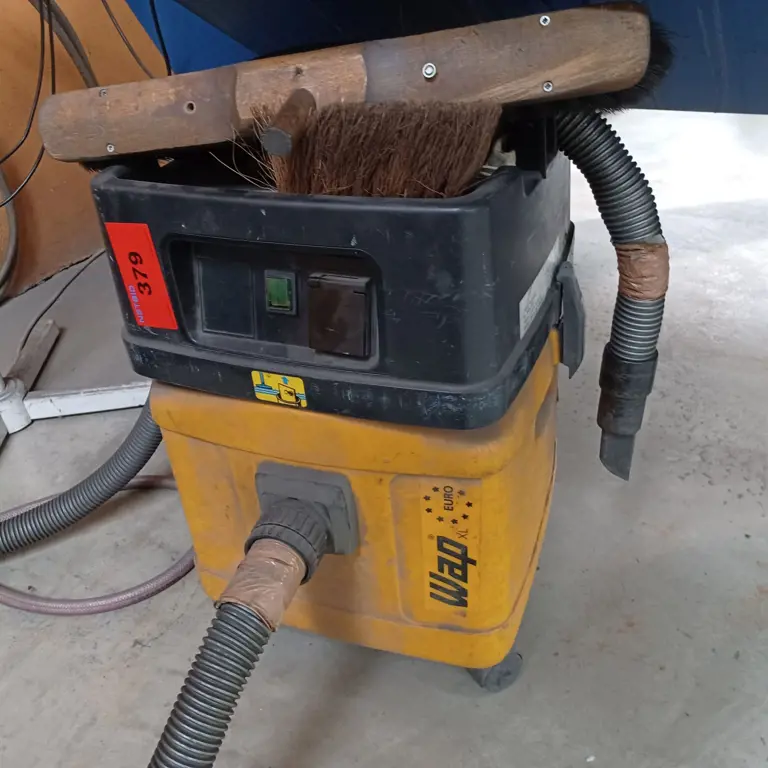 Industrial vacuum cleaner Wap