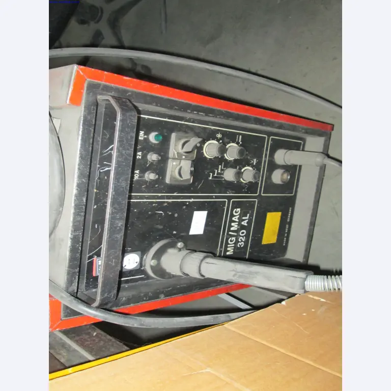 Maschinen eines Leuchtenherstellers u.a. zur Metallbearbeitung mit Zubehör, Durchlauflackier-anlage, Hochregal, Flurförderfahrzeuge, Fahrzeuge, IT- und Büroeinrichtung-2