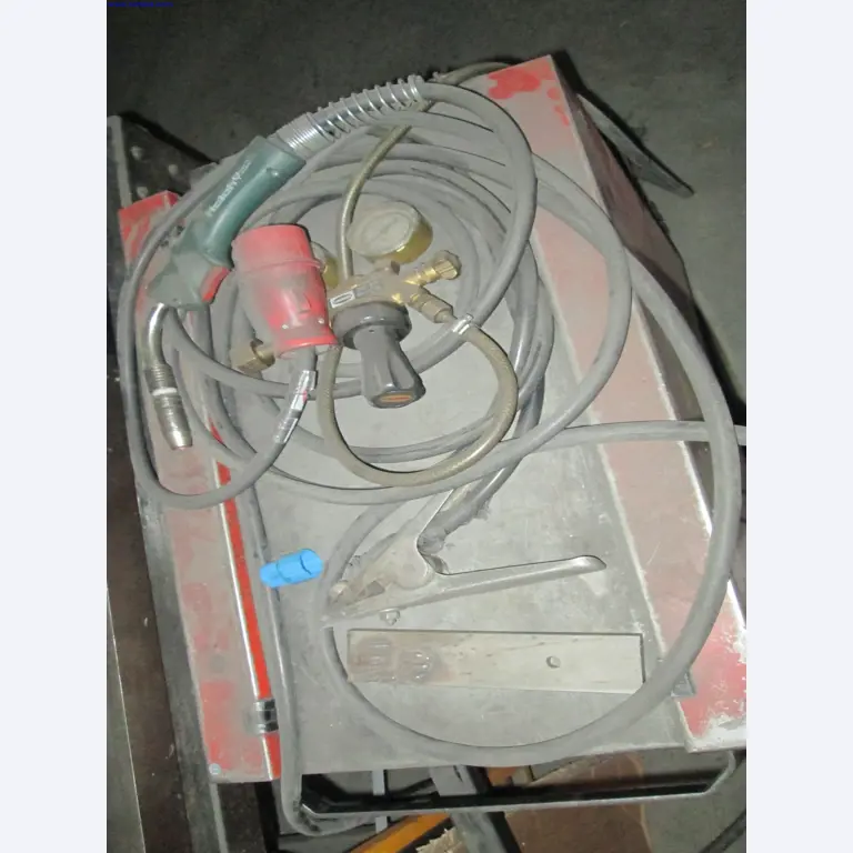 Maschinen eines Leuchtenherstellers u.a. zur Metallbearbeitung mit Zubehör, Durchlauflackier-anlage, Hochregal, Flurförderfahrzeuge, Fahrzeuge, IT- und Büroeinrichtung-3