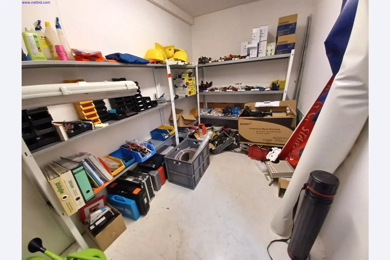 Machines of a lighting manufacturer for metalworking with accessories, continuous painting system, high-bay racking, industrial trucks, vehicles, IT and office equipment-1