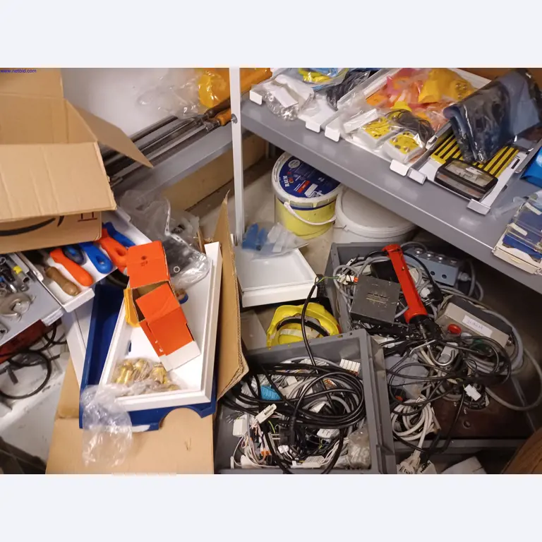 Machines of a lighting manufacturer for metalworking with accessories, continuous painting system, high-bay racking, industrial trucks, vehicles, IT and office equipment-9