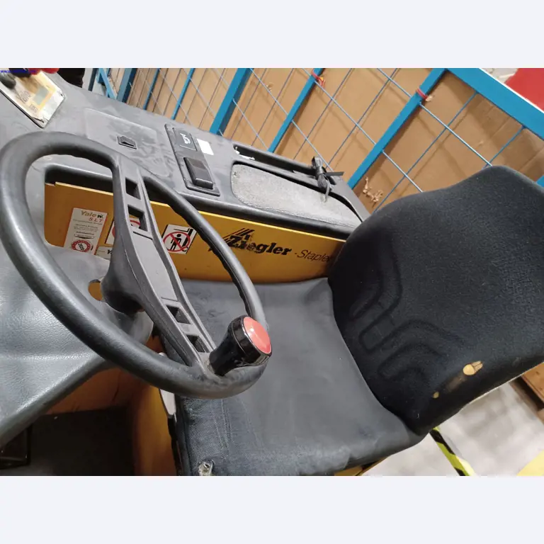 Machines of a lighting manufacturer for metalworking with accessories, continuous painting system, high-bay racking, industrial trucks, vehicles, IT and office equipment-3