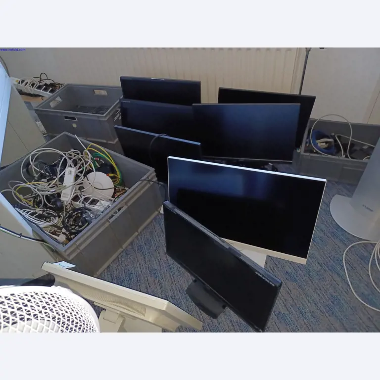 Machines of a lighting manufacturer for metalworking with accessories, continuous painting system, high-bay racking, industrial trucks, vehicles, IT and office equipment-3