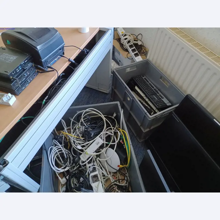 Machines of a lighting manufacturer for metalworking with accessories, continuous painting system, high-bay racking, industrial trucks, vehicles, IT and office equipment-6