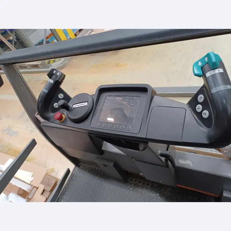 Machines of a lighting manufacturer for metalworking with accessories, continuous painting system, high-bay racking, industrial trucks, vehicles, IT and office equipment-4