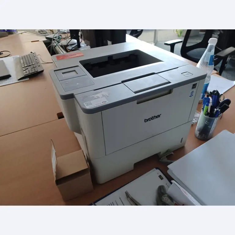 Machines of a lighting manufacturer for metalworking with accessories, continuous painting system, high-bay racking, industrial trucks, vehicles, IT and office equipment-1