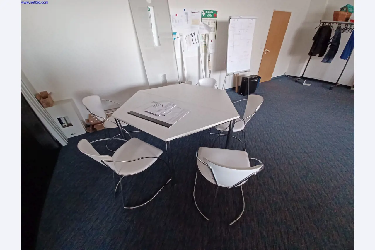 Machines of a lighting manufacturer for metalworking with accessories, continuous painting system, high-bay racking, industrial trucks, vehicles, IT and office equipment-8