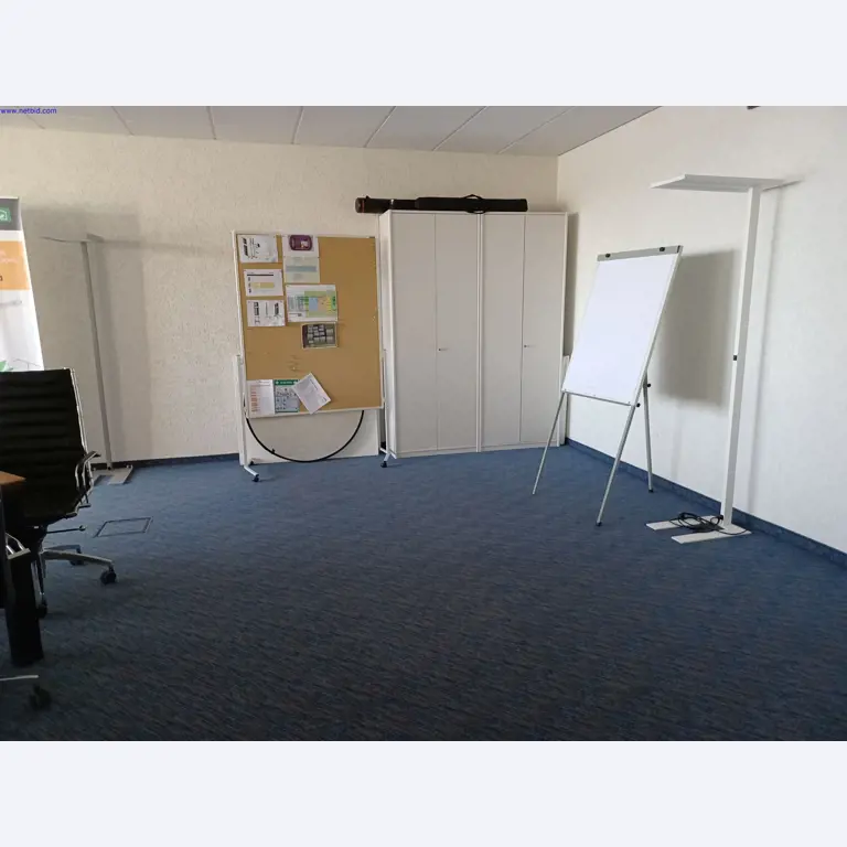 Machines of a lighting manufacturer for metalworking with accessories, continuous painting system, high-bay racking, industrial trucks, vehicles, IT and office equipment-2