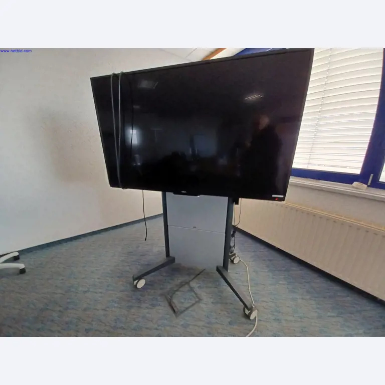 Machines of a lighting manufacturer for metalworking with accessories, continuous painting system, high-bay racking, industrial trucks, vehicles, IT and office equipment-7