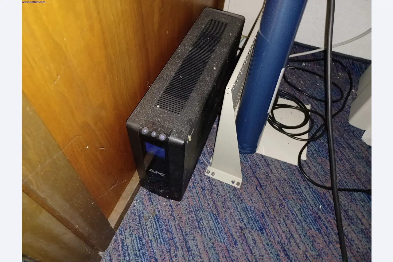 Machines of a lighting manufacturer for metalworking with accessories, continuous painting system, high-bay racking, industrial trucks, vehicles, IT and office equipment-2