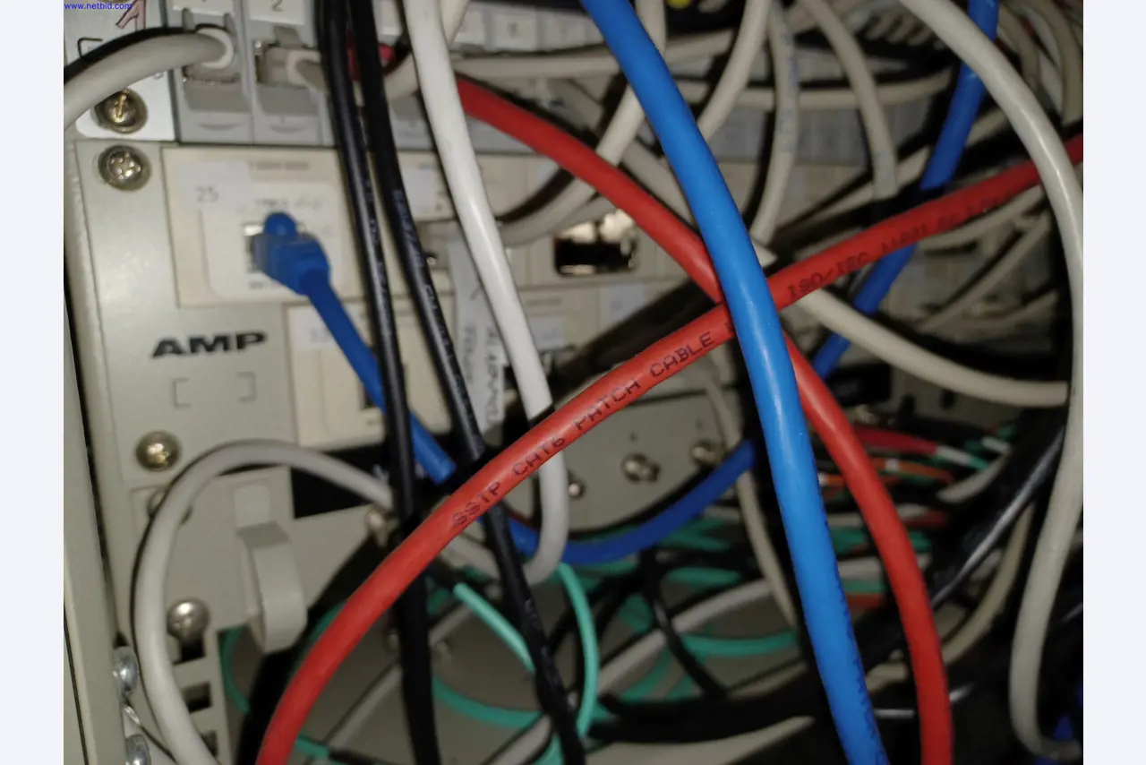 Machines of a lighting manufacturer for metalworking with accessories, continuous painting system, high-bay racking, industrial trucks, vehicles, IT and office equipment-3