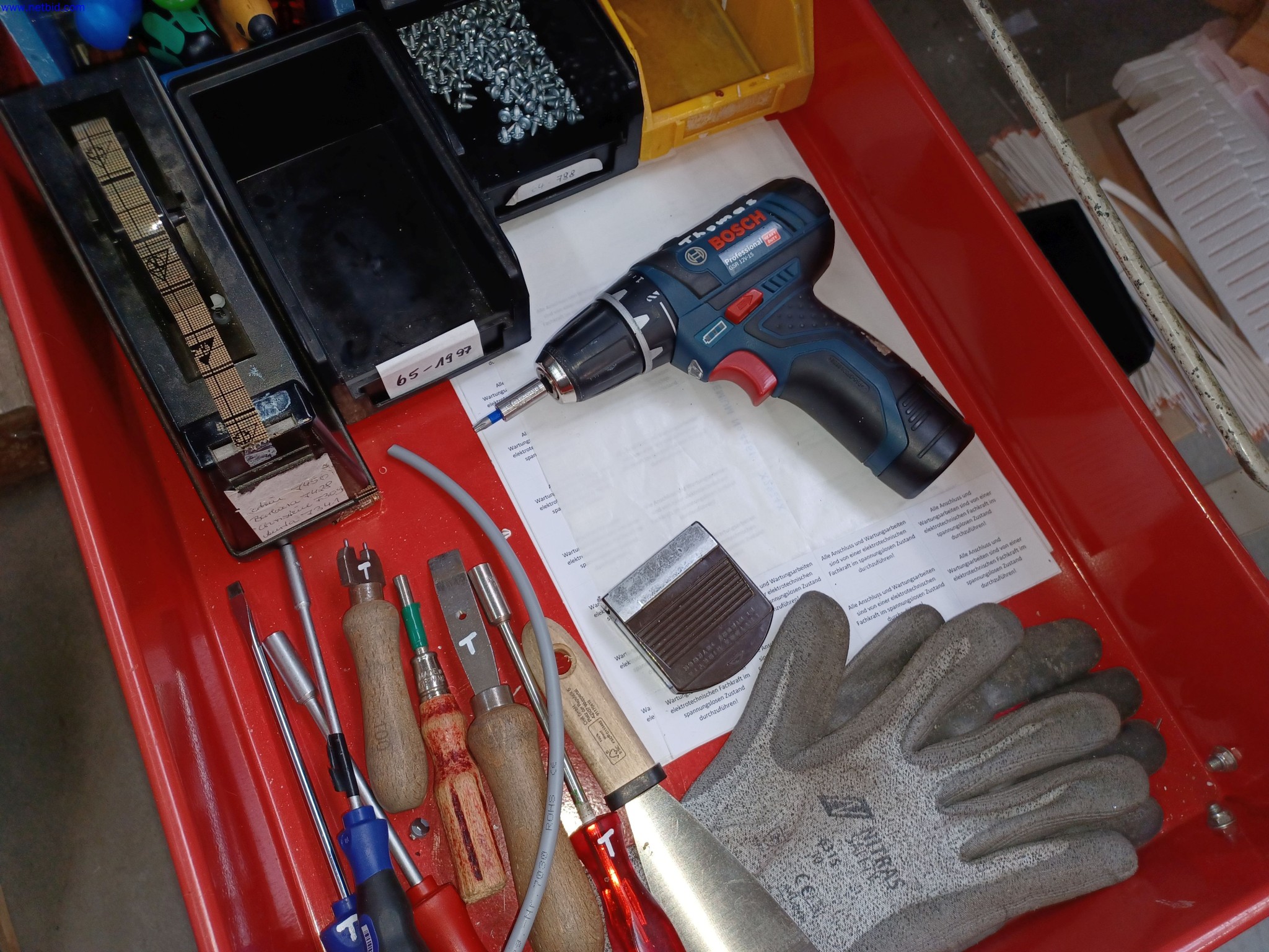 Machines of a lighting manufacturer for metalworking with accessories, continuous painting system, high-bay racking, industrial trucks, vehicles, IT and office equipment-1