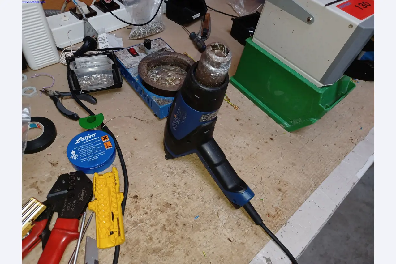 Machines of a lighting manufacturer for metalworking with accessories, continuous painting system, high-bay racking, industrial trucks, vehicles, IT and office equipment-4