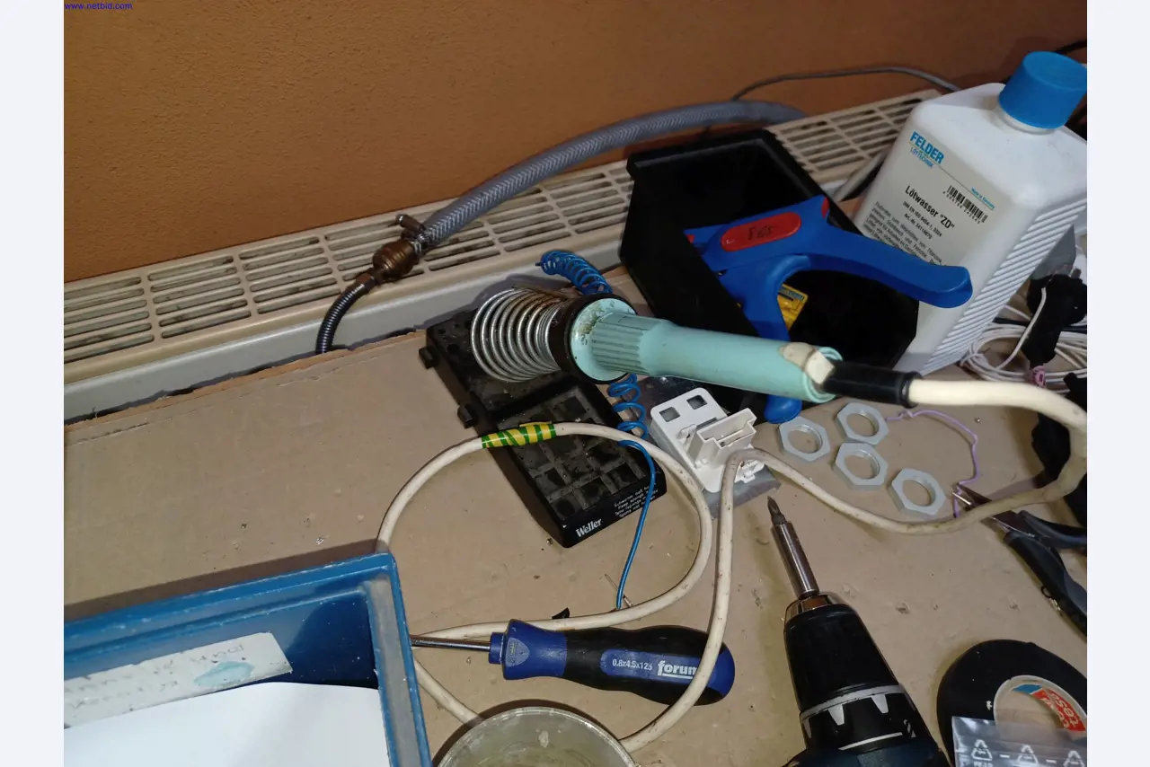 Machines of a lighting manufacturer for metalworking with accessories, continuous painting system, high-bay racking, industrial trucks, vehicles, IT and office equipment-5