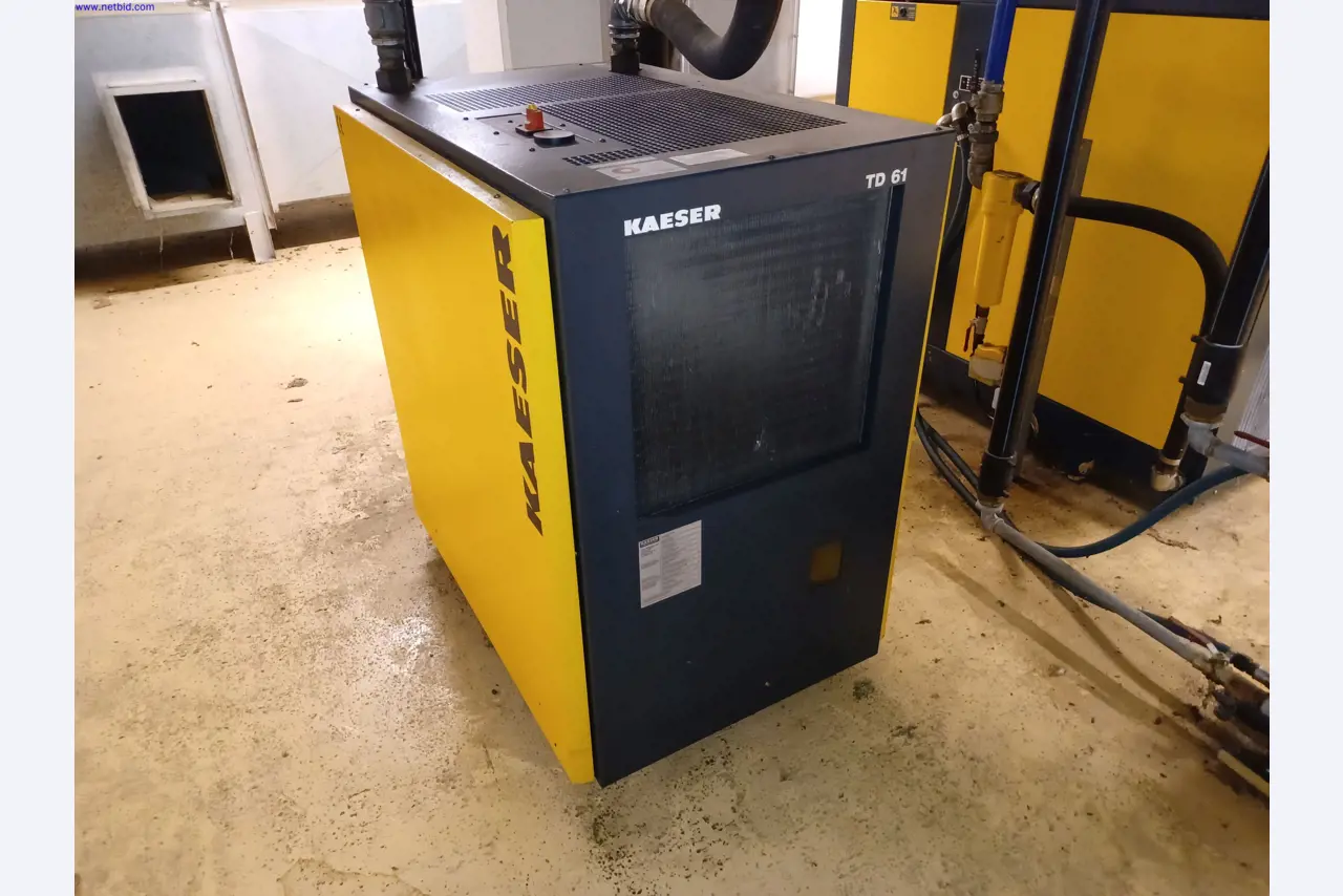 Machines of a lighting manufacturer for metalworking with accessories, continuous painting system, high-bay racking, industrial trucks, vehicles, IT and office equipment-3