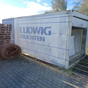 Truck container